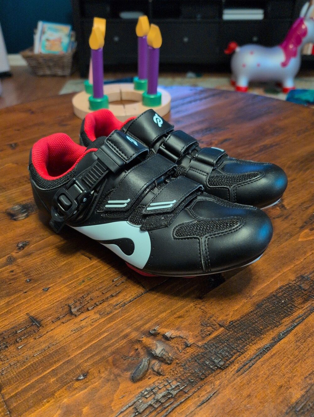EUC Peloton cycling bike shoes with look delta cleats EU 40 US women's 9